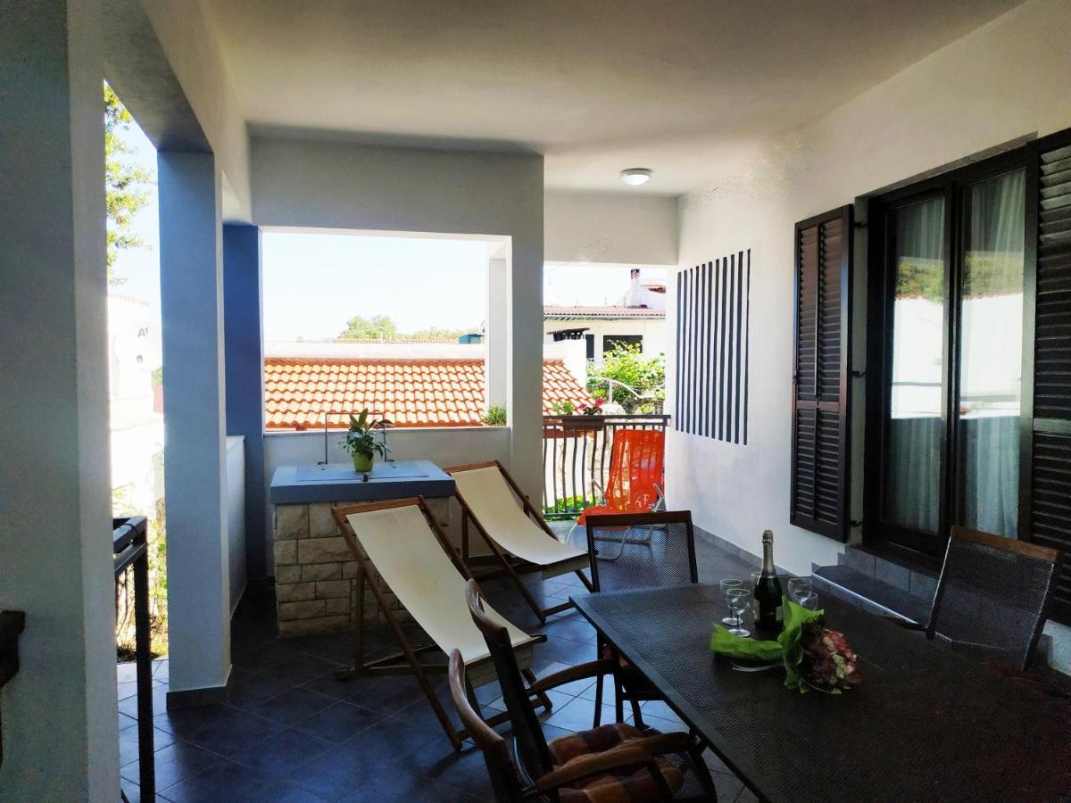 Apartment Lavanda Nova Razanj Bagian luar foto