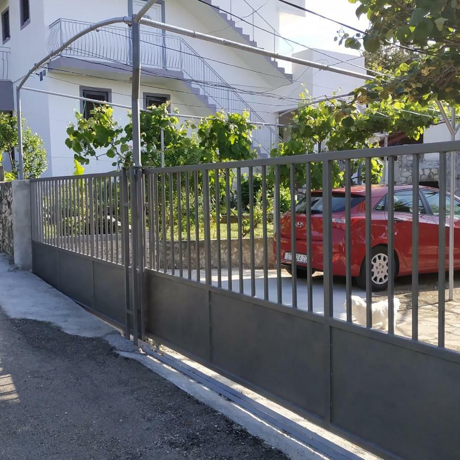Apartment Lavanda Nova Razanj Bagian luar foto